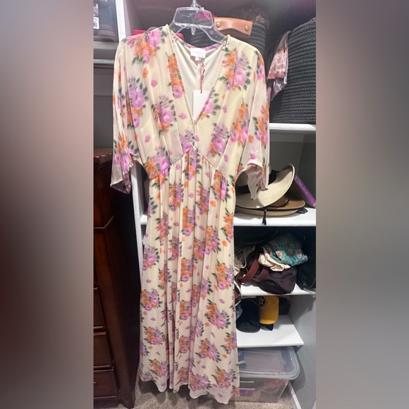 entro Dresses & Skirts - Dress